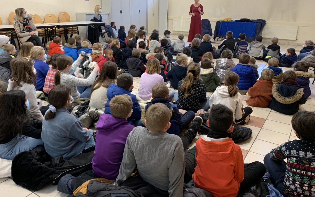 Accueillir un(e) conteur(se) dans une école : comment ça marche ?